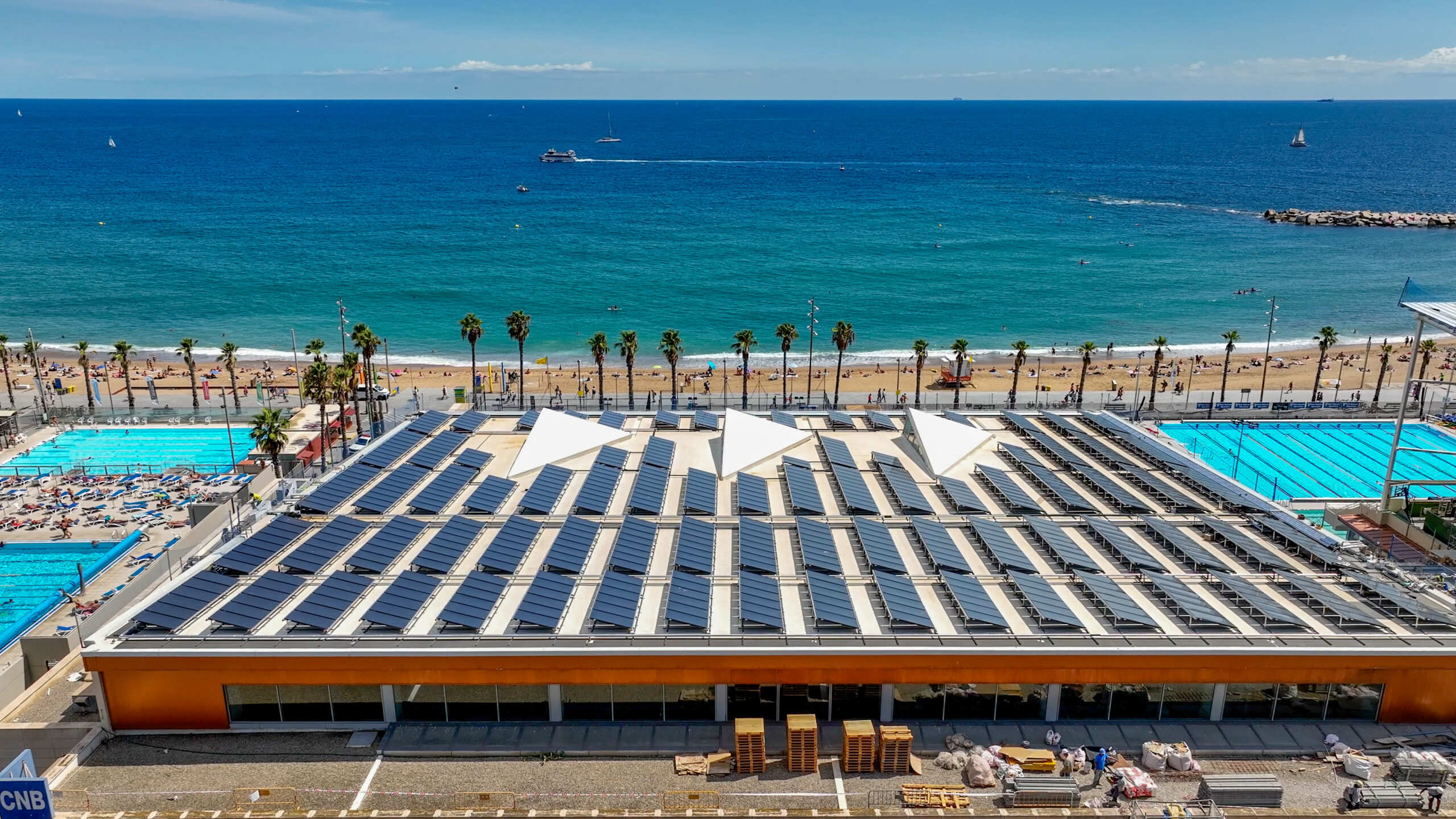 El CNB inaugura el campo solar híbrido más grande de Europa de una institución privada